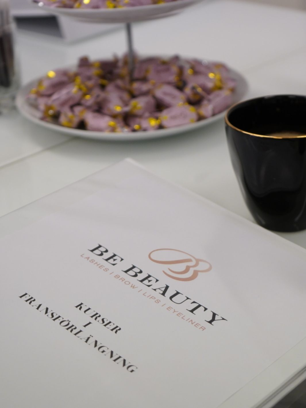 Education - Volume lashes